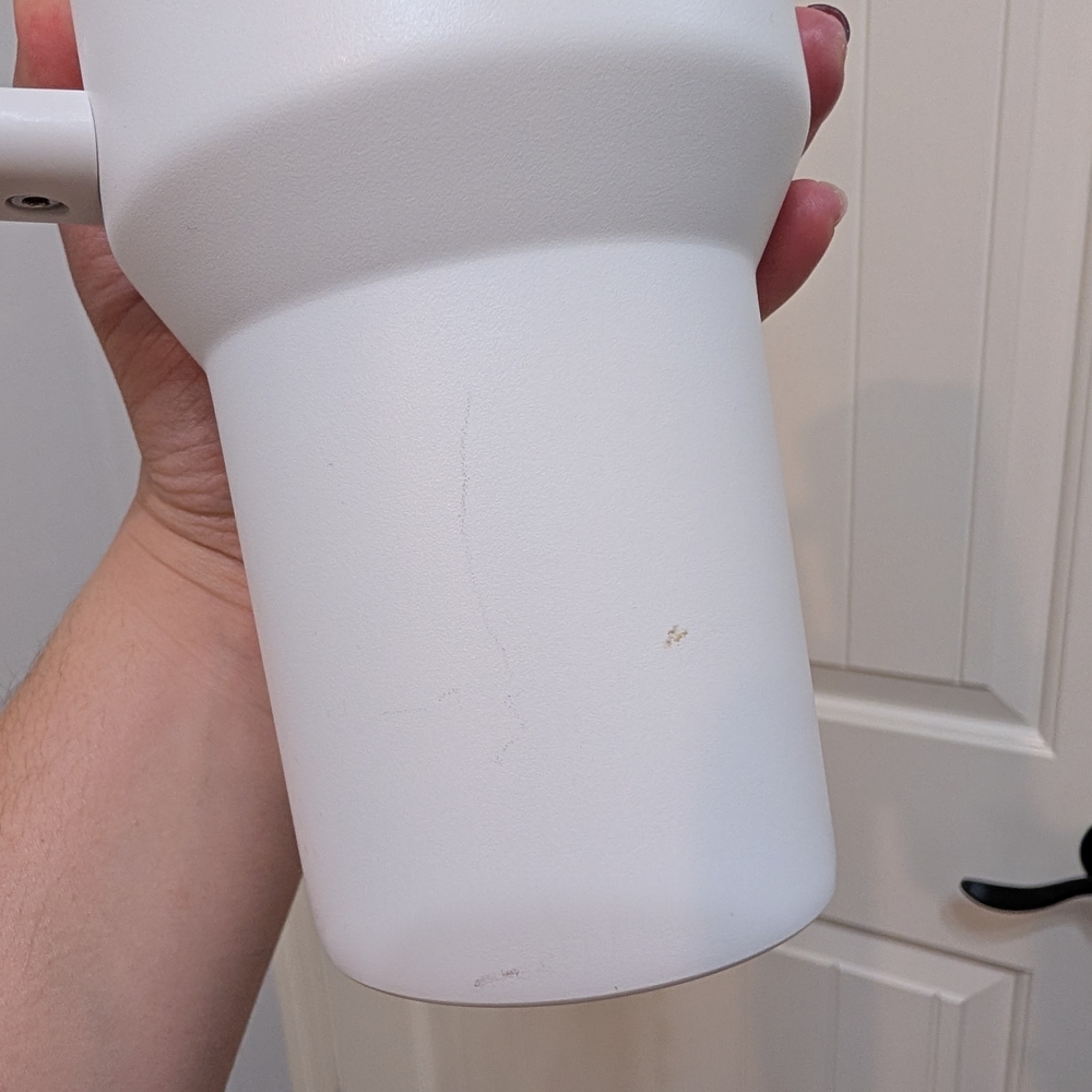 Stanley White Travel Mug - Picture 4 of 5